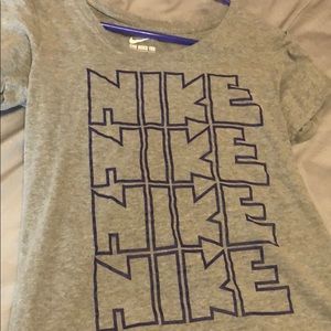 Nike T-shirt